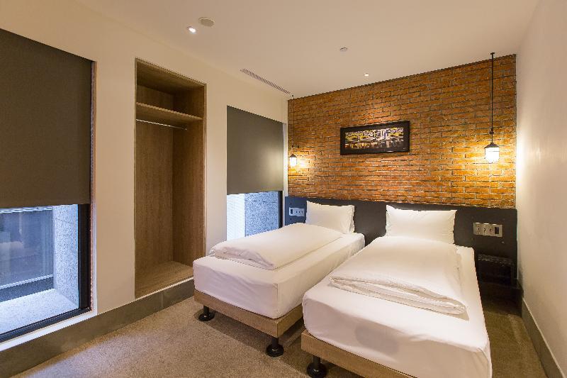 Check Inn Taipei Songjiang Buitenkant foto